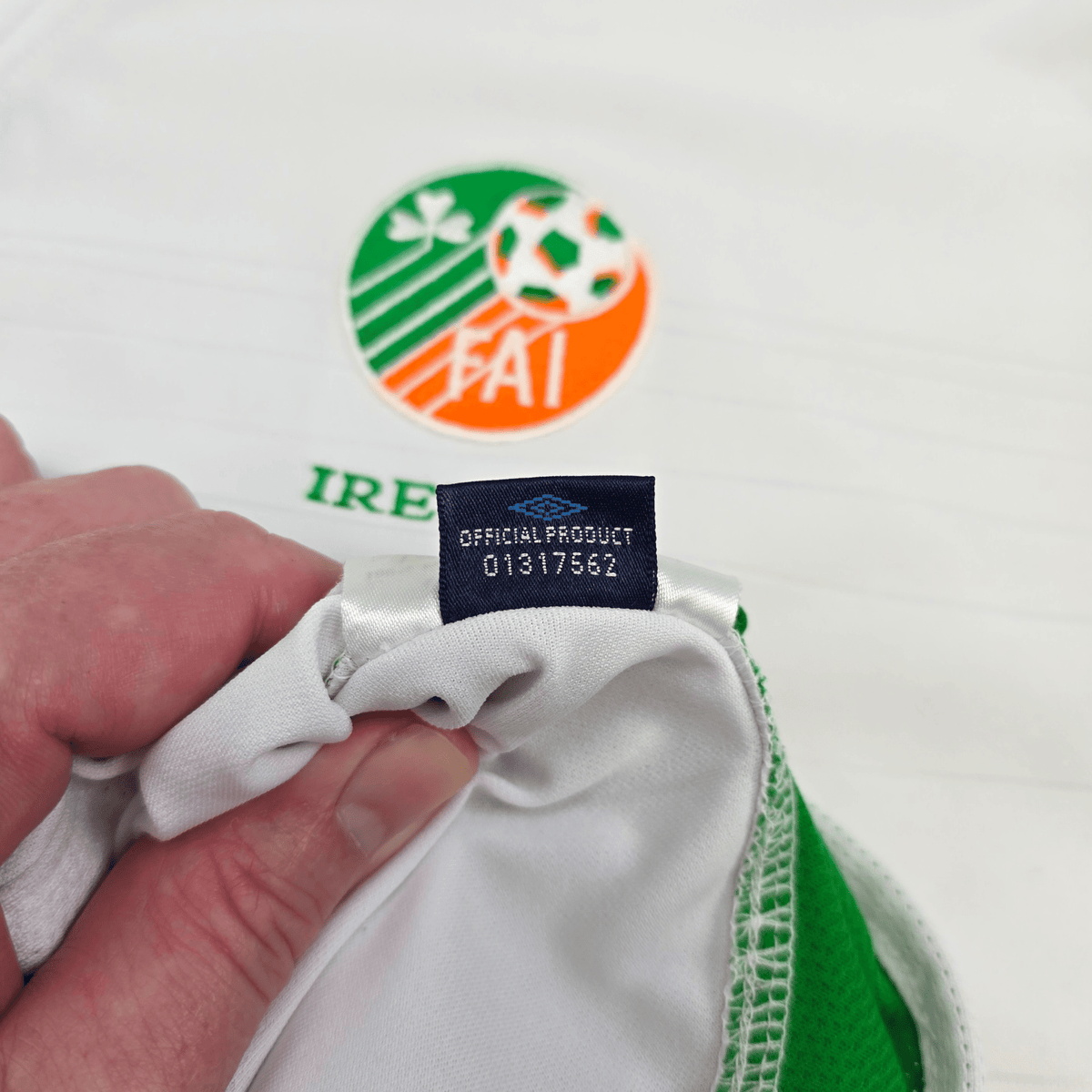 2003/05 Ireland Away Football Shirt (XL) Umbro - Football Finery - FF303542