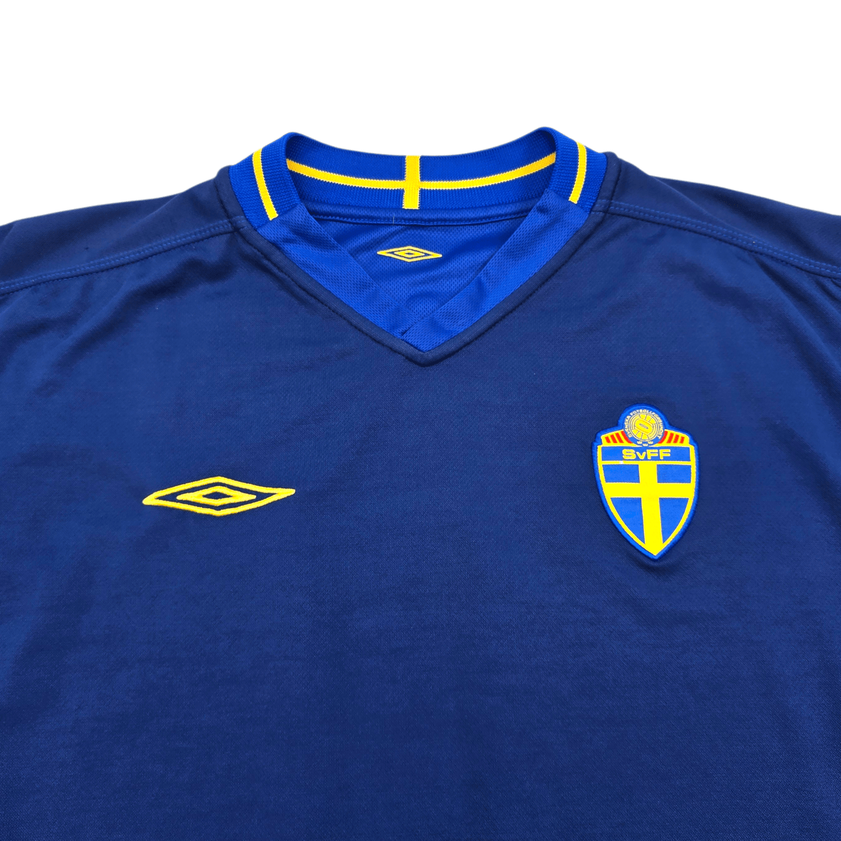 2003/05 Sweden Away Football Shirt (XL) Umbro 11 Larsson - Football Finery - FF304234
