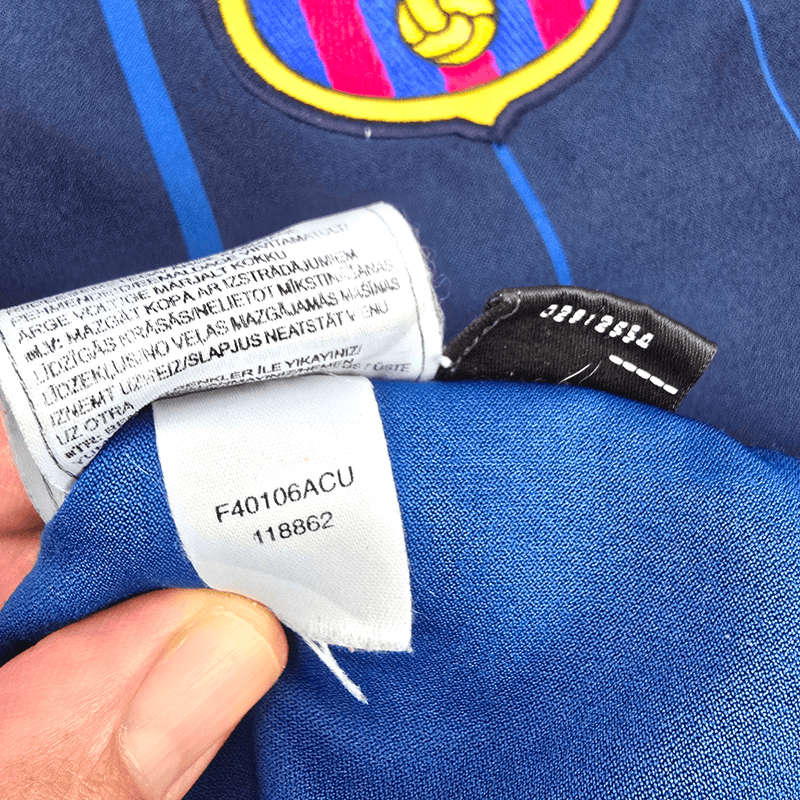 2004/05 Barcelona Away Football Shirt (XL) Nike 10 Ronaldinho - Football Finery - FF302742