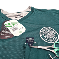 2004/05 Celtic Away Football Shirt (XL) Umbro 7 Juninho (BNWTs) - Football Finery - FF302804
