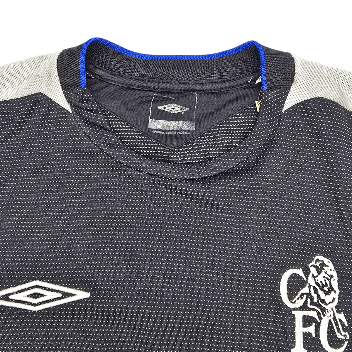 2004/05 Chelsea Away Football Shirt (S) Umbro 26 Terry - Football Finery - FF302537A