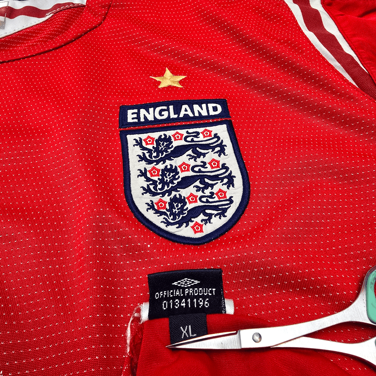 2004/05 England Away Football Shirt (XL) Umbro 8 Lampard - Football Finery - FF302552