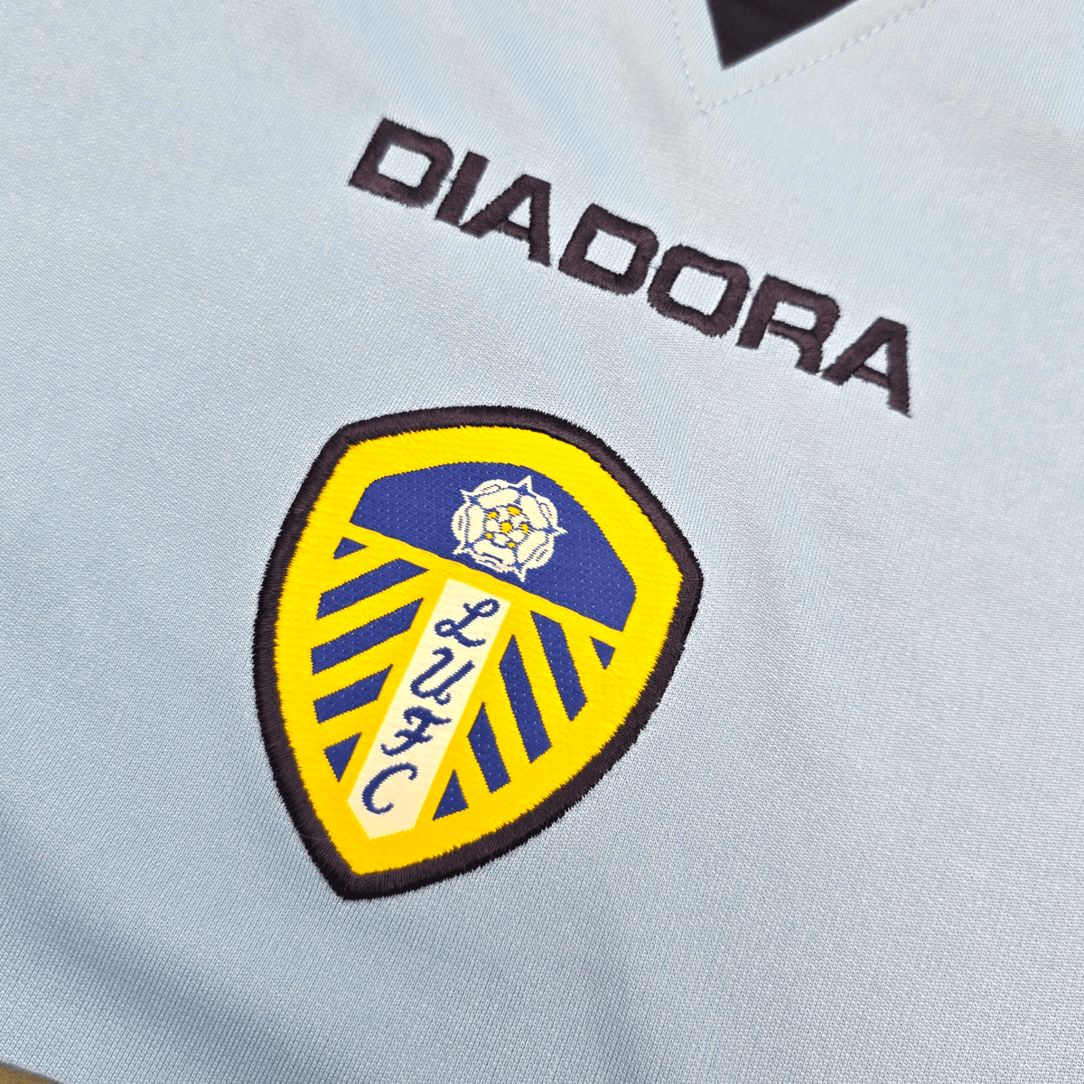 2004/05 Leeds United Away Football Shirt (M) Diadora - Football Finery - FF305461