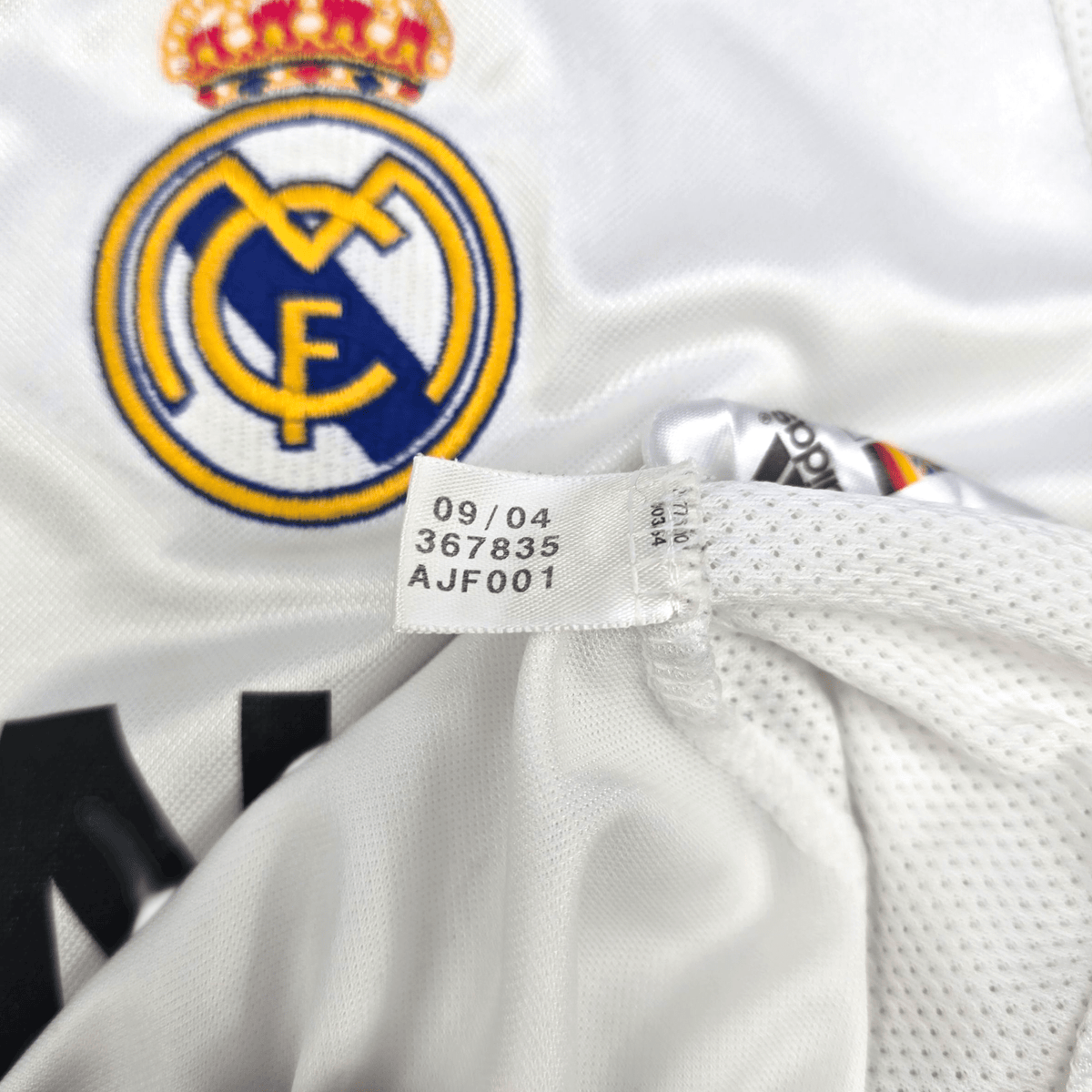 2004/05 Real Madrid Home Football Shirt (L) Adidas 9 Ronaldo - Football Finery - FF301575
