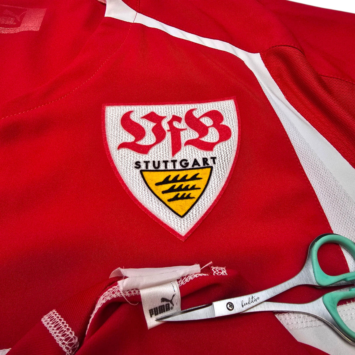2004/05 Stuttgart Away Football Shirt (L) Puma - Football Finery - FF305945