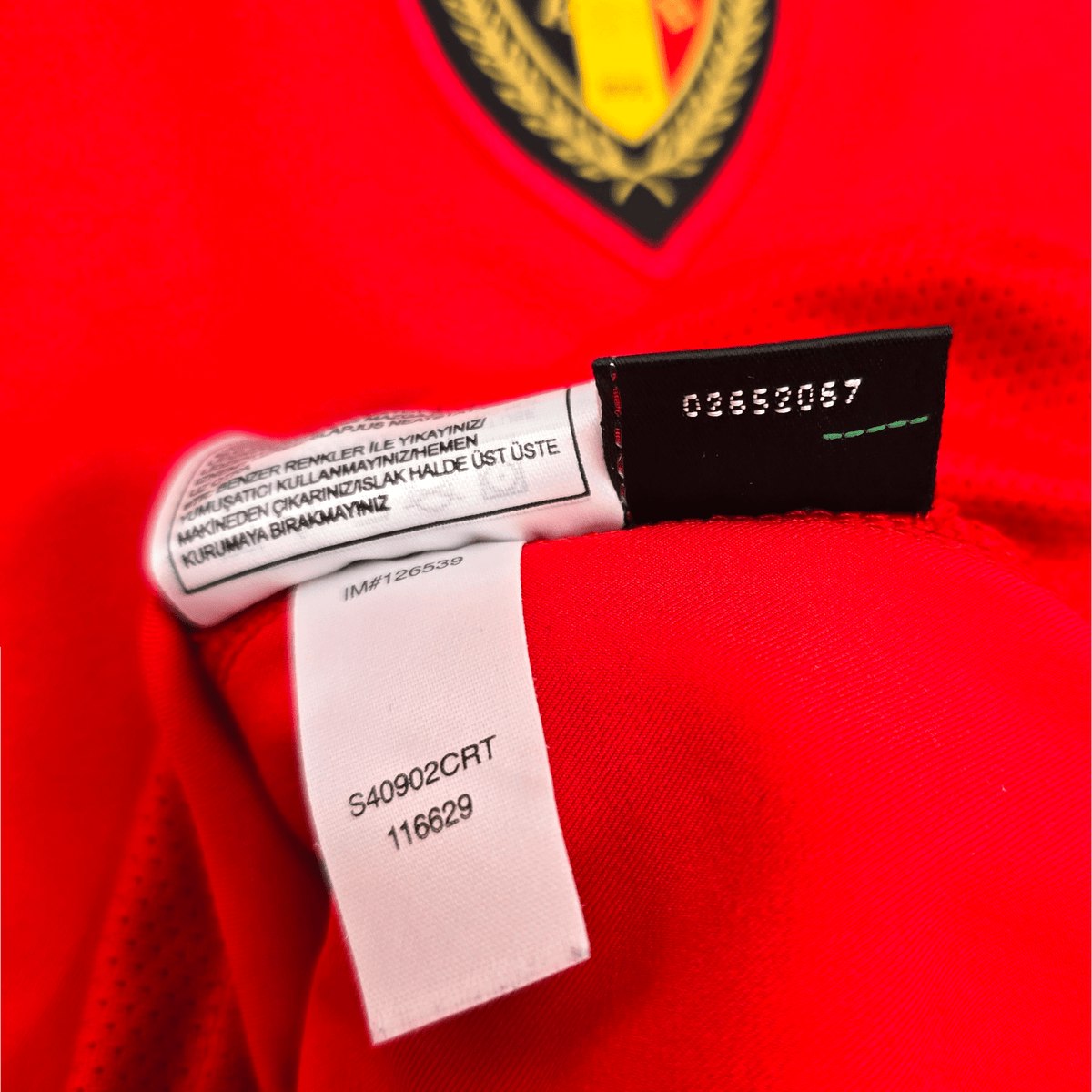 2004/06 Belgium Home Football Shirt (L) Nike 4 Van Buyten - Football Finery - FF303612