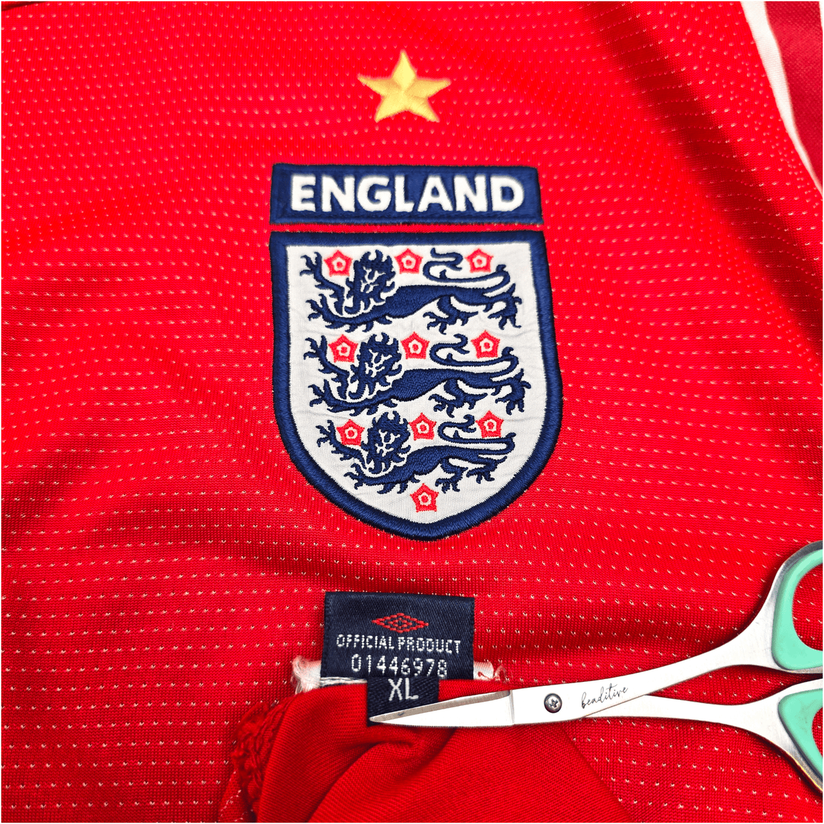 2004/06 England Away Football Shirt (XL) Umbro 7 Beckham - Football Finery - FF303042