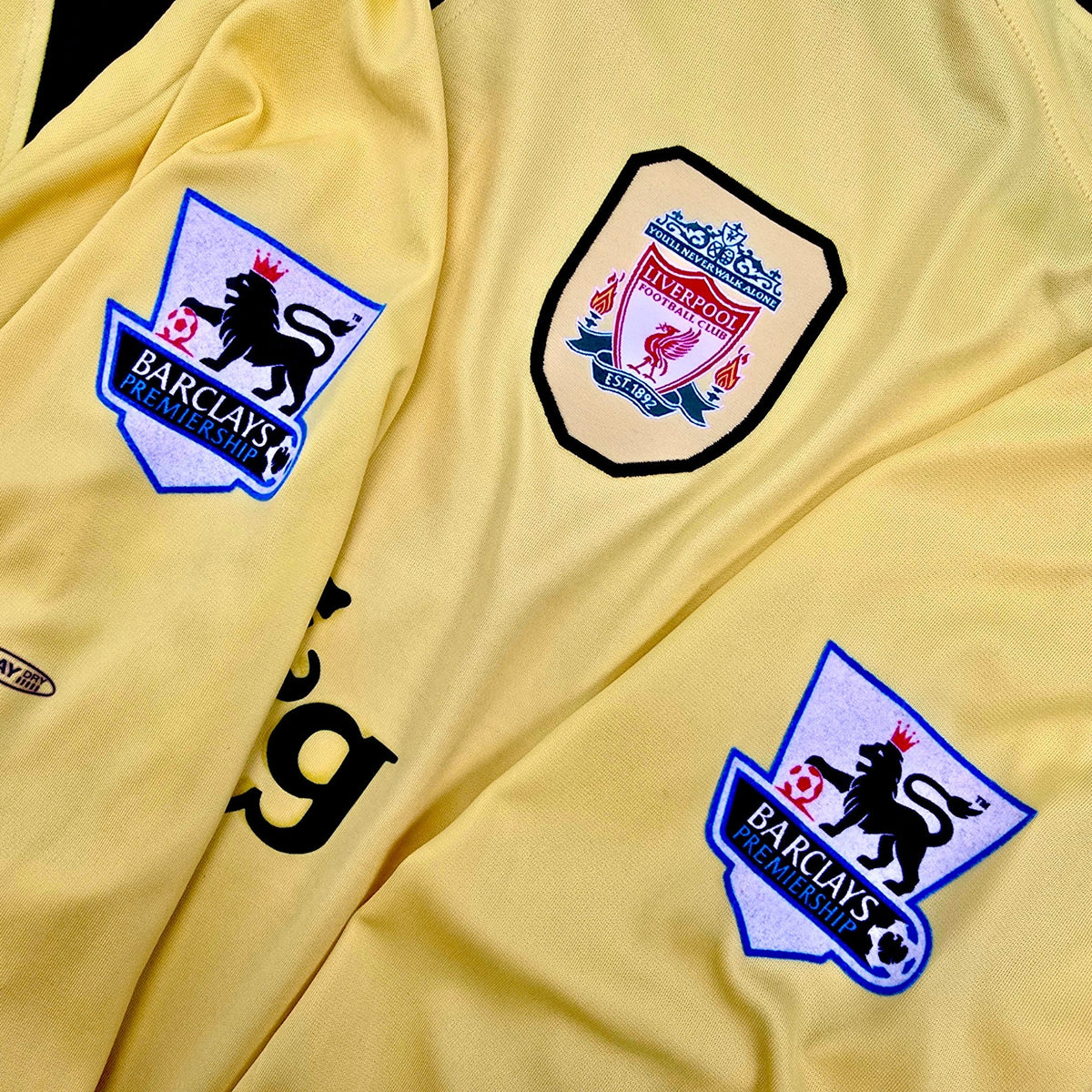 2004/06 Liverpool Away Football Shirt (XL) Reebok 19 Morientes - Football Finery - FF304135