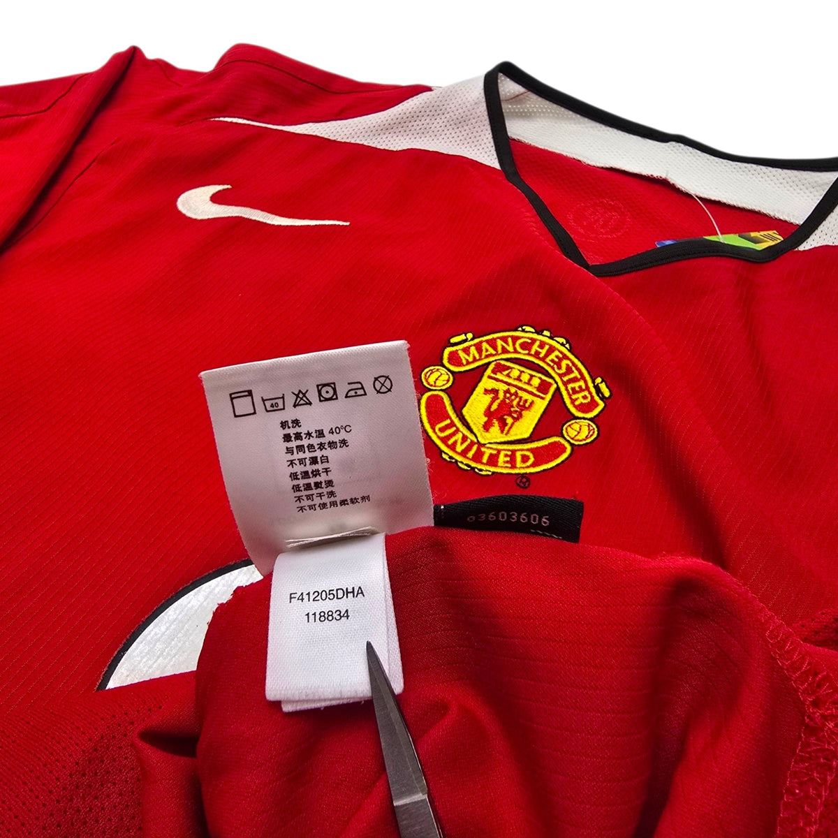 2004/06 Manchester United Home Football Shirt (XL) Nike 8 Rooney - Football Finery - FF306006