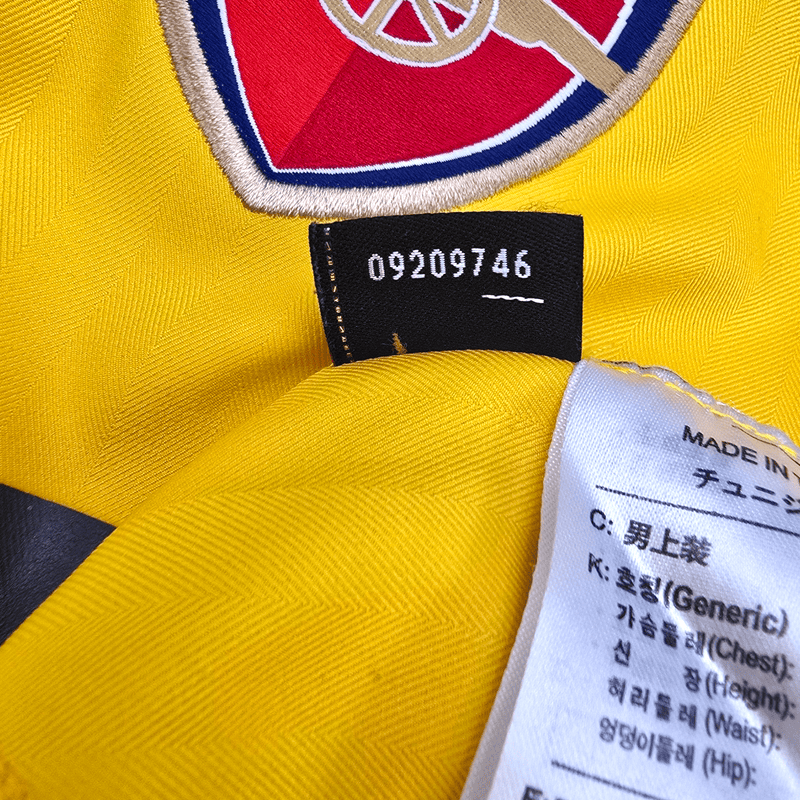 2005/06 Arsenal Away Football Shirt (S) Nike 14 Henry - Football Finery - FF301222