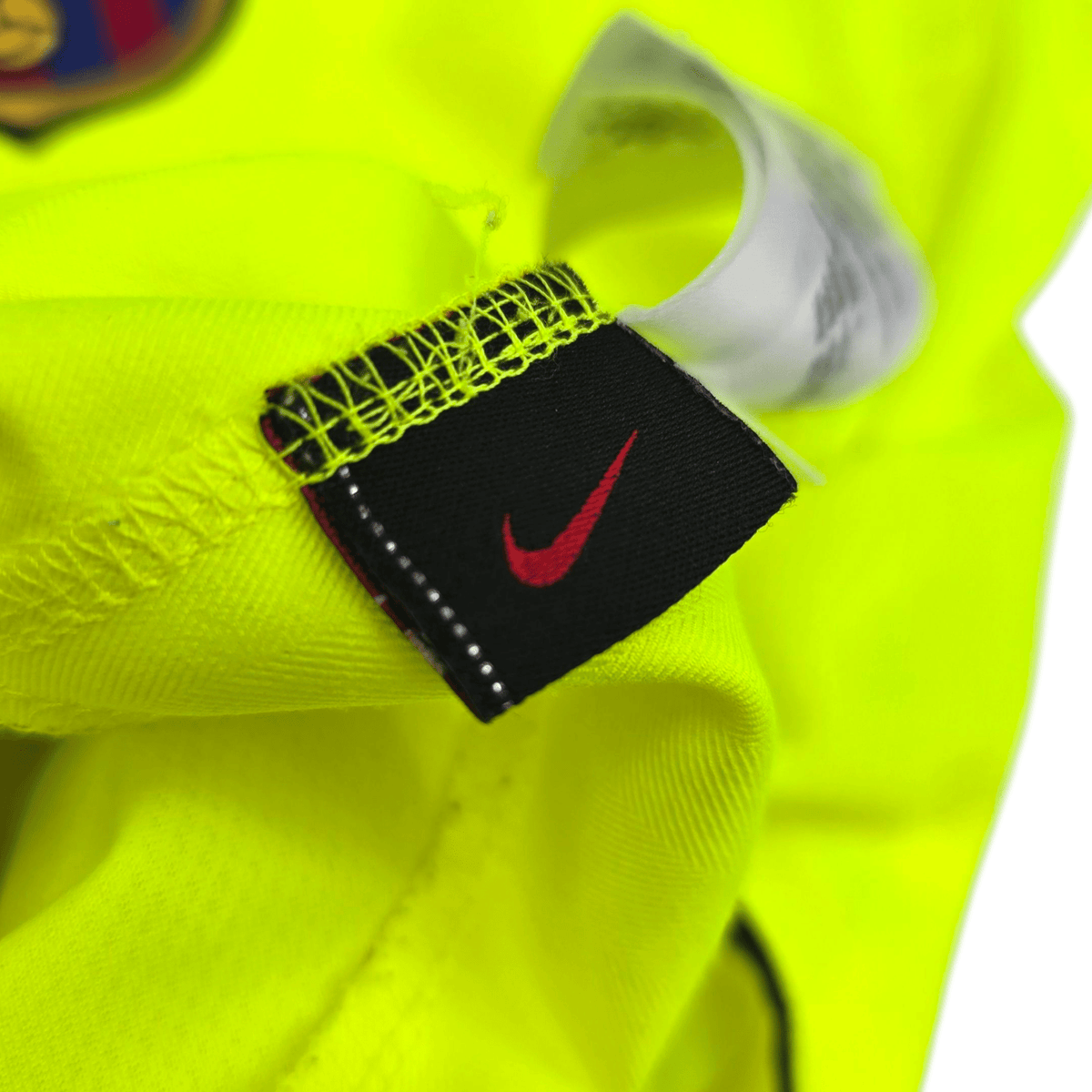 2005/06 Barcelona Away Football Shirt (L) Nike 10 Ronaldinho - Football Finery - FF302475