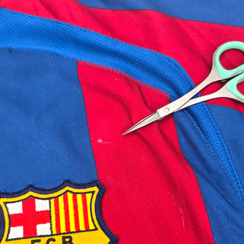 2005/06 Barcelona Home Football Shirt (2XL) Nike 10 Ronaldinho - Football Finery - FF301789