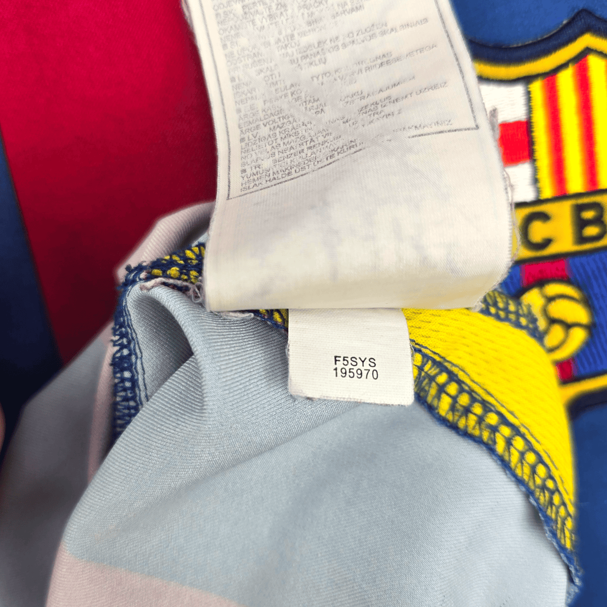 2005/06 Barcelona Home Football Shirt (2XL) Nike 10 Ronaldinho - Football Finery - FF301789