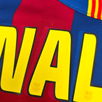 2005/06 Barcelona Home Football Shirt (L) Nike #10 Ronaldinho - Football Finery - FF204546