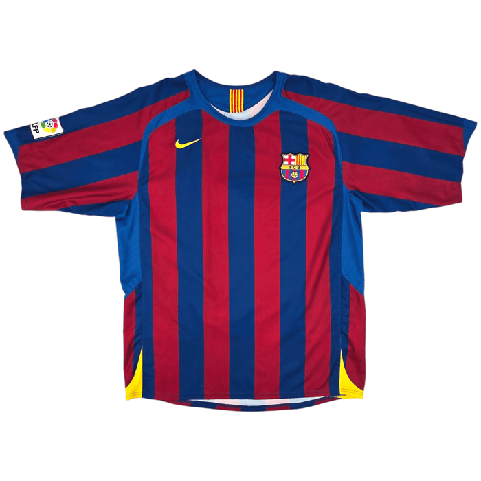 2005/06 Barcelona Home Football Shirt (L) Nike #10 Ronaldinho - Football Finery - FF204546