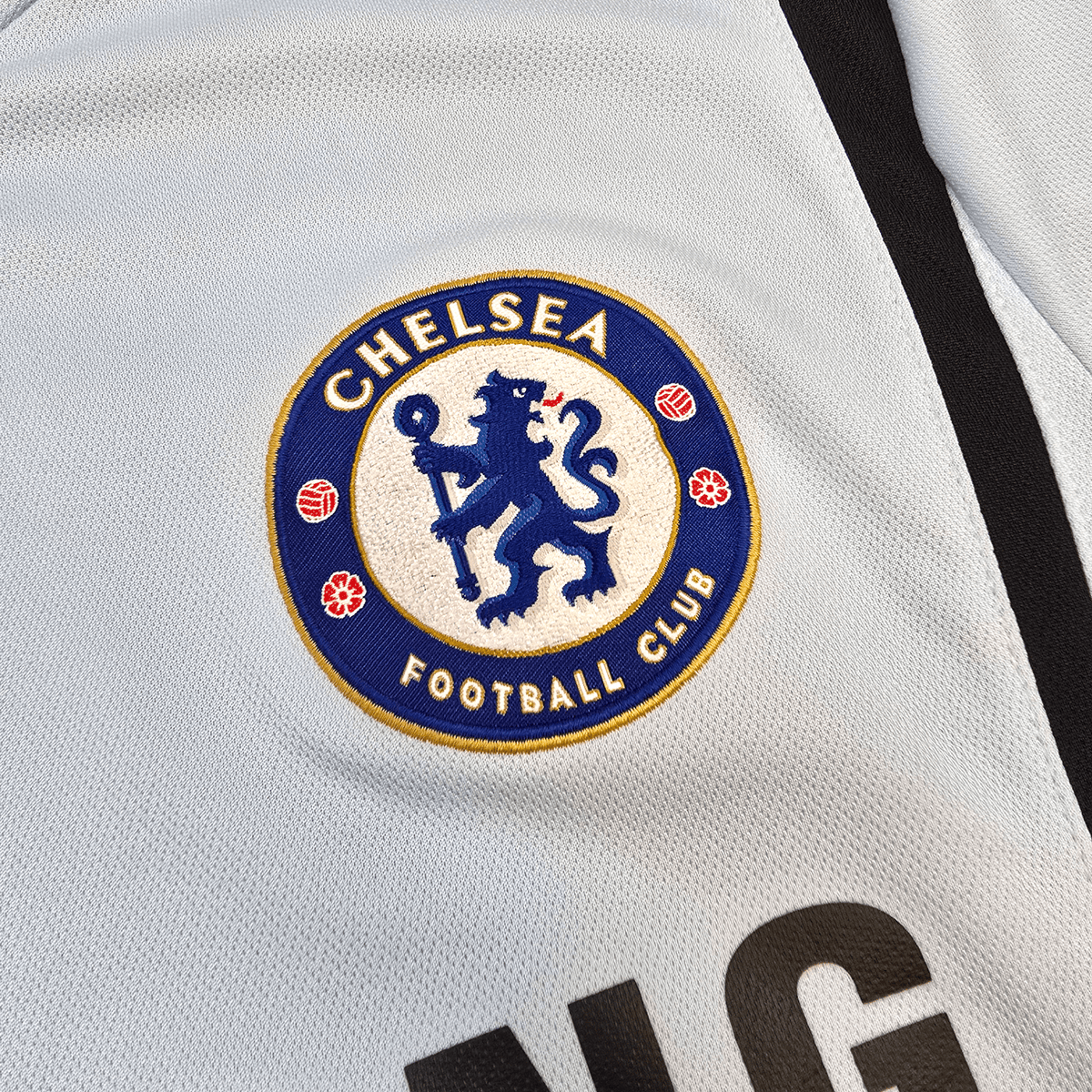 2005/06 Chelsea Away Football Shirt (M) Umbro 16 Robben - Football Finery - FF303543