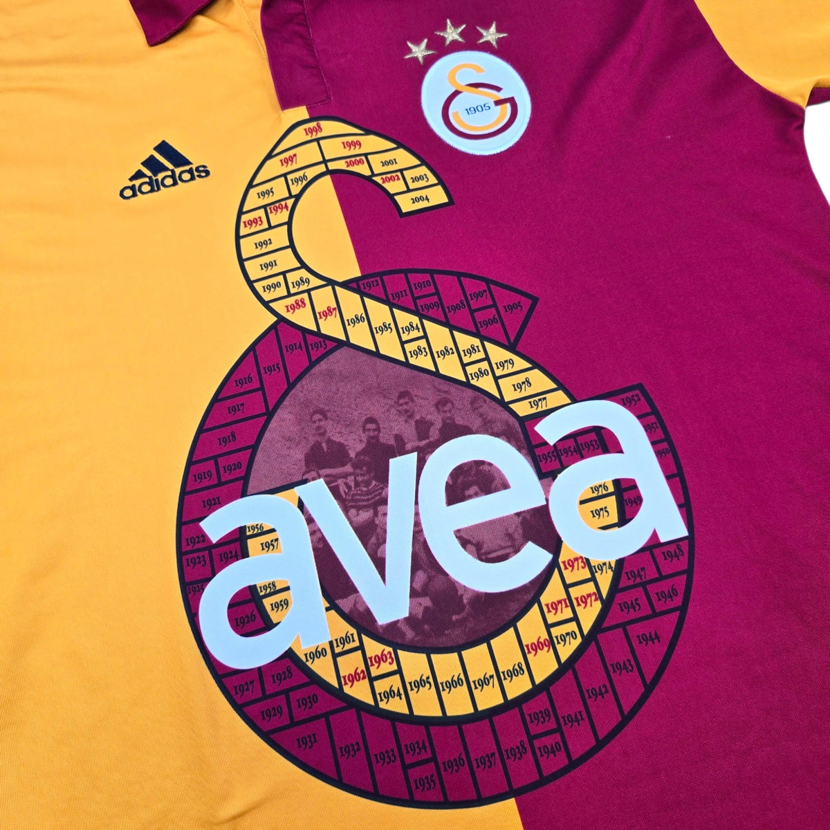 2005/06 Galatasaray Home Football Shirt (M) Nike - Football Finery - FF306781