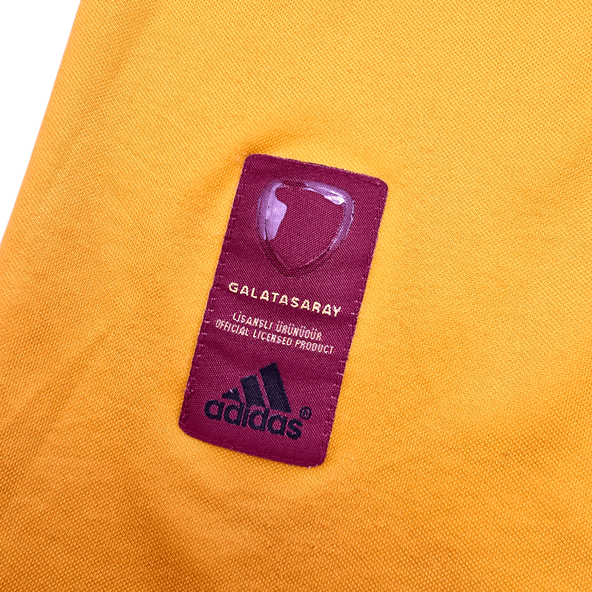 2005/06 Galatasaray Home Football Shirt (S) Adidas - Football Finery - FF203530A