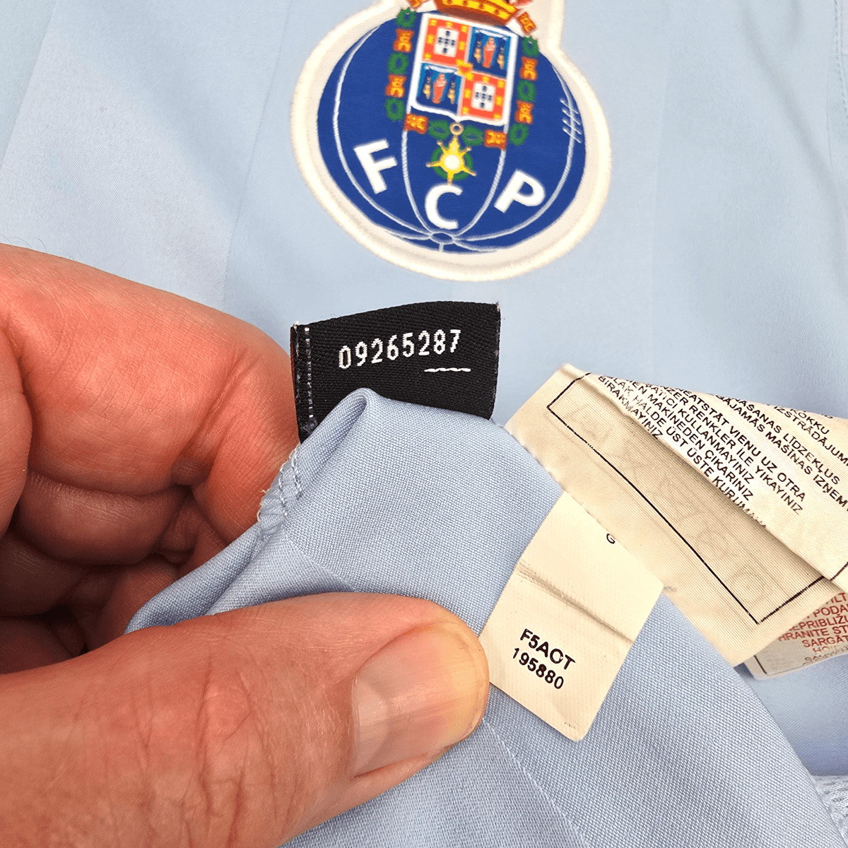 2005/06 Porto Away Football Shirt (M) Nike - Football Finery - FF301167