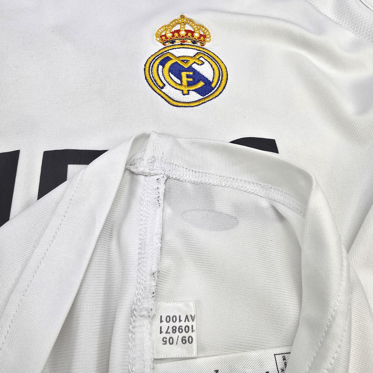 2005/06 Real Madrid Home Football Shirt (L) Adidas 9 Ronaldo - Football Finery - FF302530