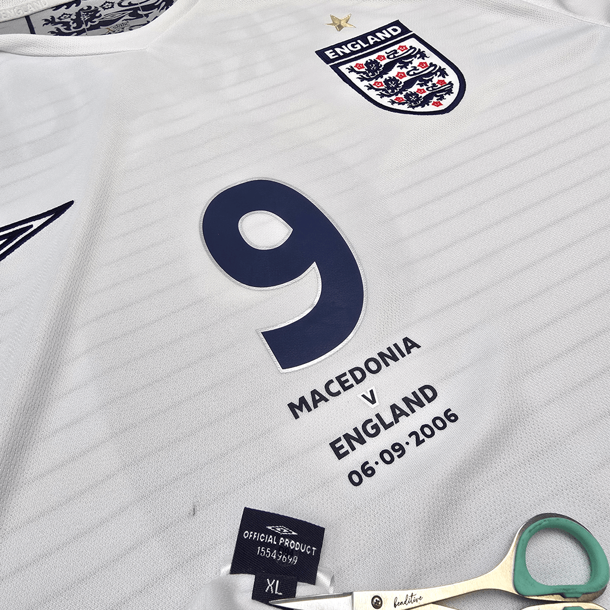 2005/07 England Home Football Shirt (XL) Umbro 9 Crouch - Football Finery - FF304132