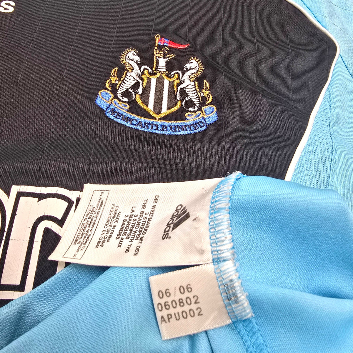 2006/07 Newcastle United Third Football Shirt (L) Adidas 17 Parker - Football Finery - FF301465