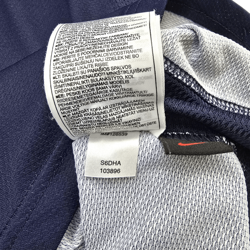 2006/07 USA Away Football Shirt (XL) Nike 21 Donovan - Football Finery - FF301782