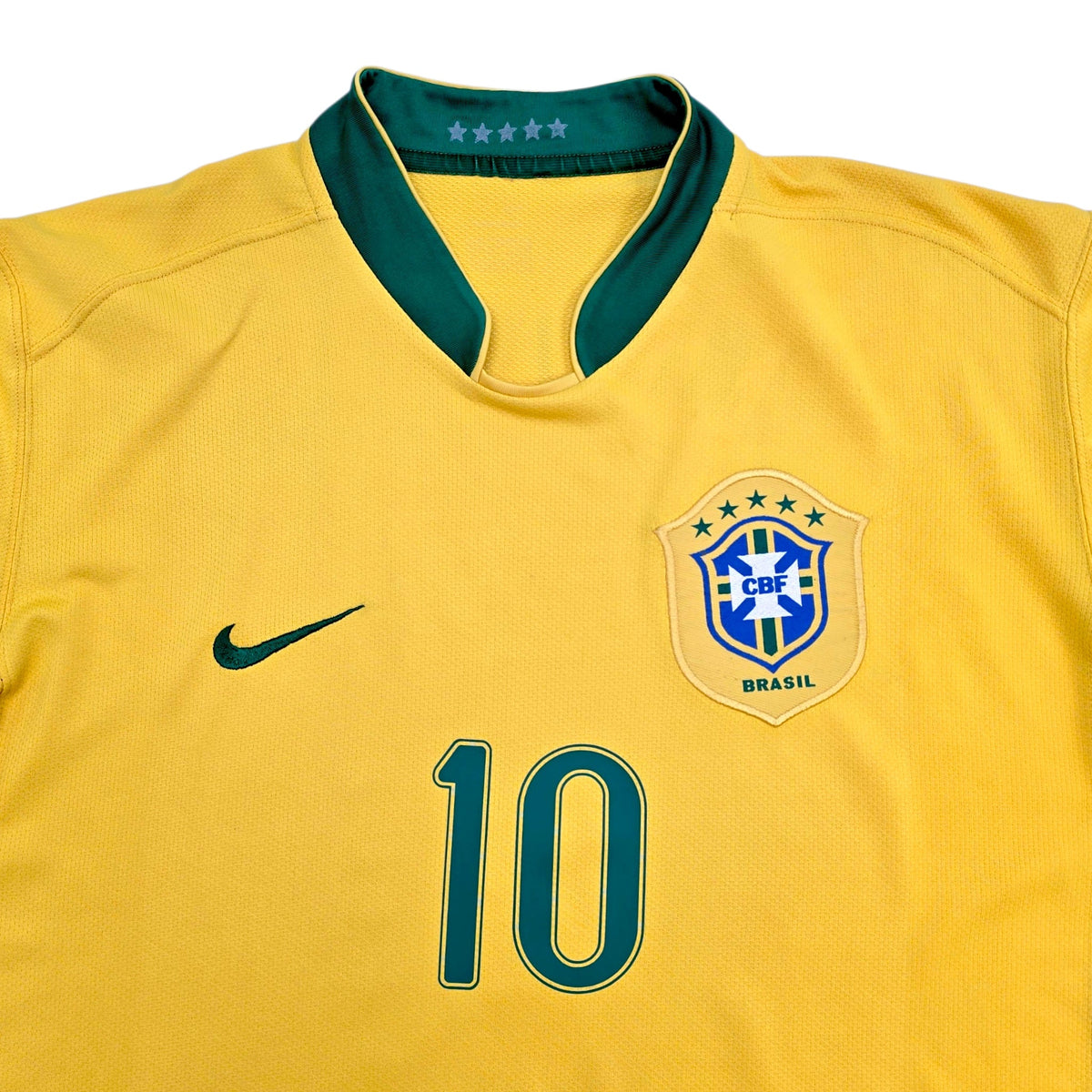 2006/08 Brazil Home Football Shirt (M) Nike 10 Ronaldinho - Football Finery - FF305244