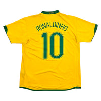 2006/08 Brazil Home Football Shirt (M) Nike 10 Ronaldinho - Football Finery - FF305244