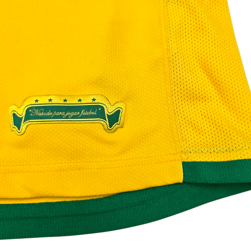 2006/08 Brazil Home Football Shirt (M) Nike #7 Adriano - Football Finery - FF204512