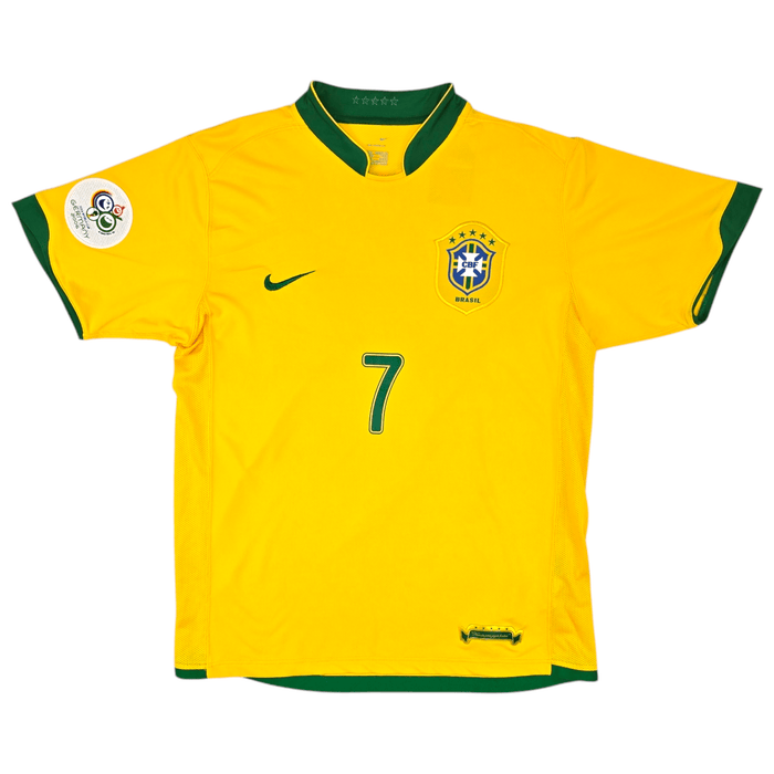2006/08 Brazil Home Football Shirt (M) Nike #7 Adriano - Football Finery - FF204512