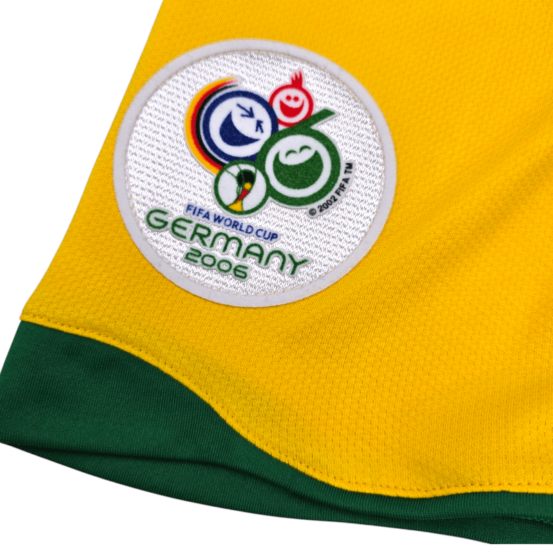 2006/08 Brazil Home Football Shirt (M) Nike #7 Adriano - Football Finery - FF204512
