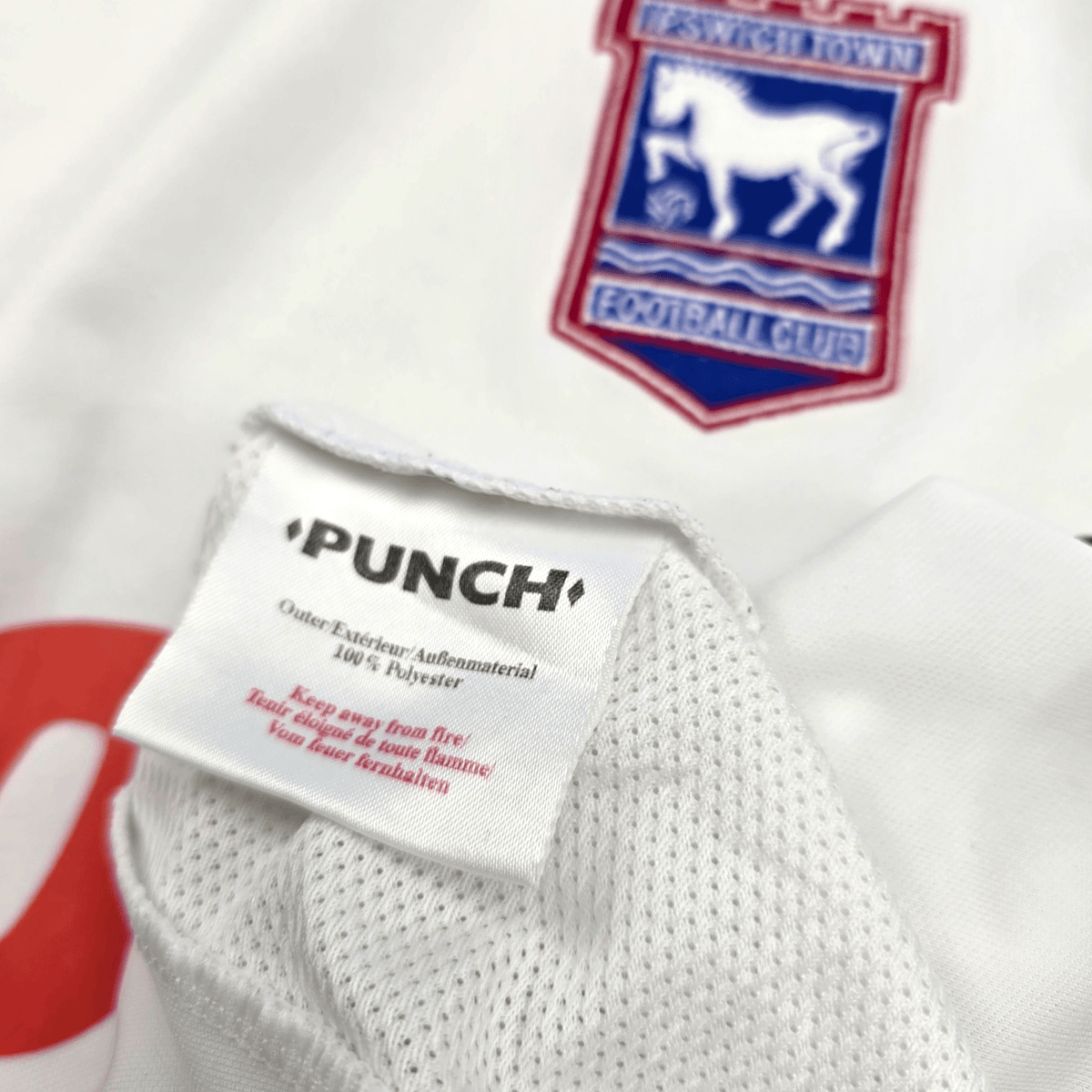 2006/08 Ipswich Town Away Football Shirt (M) Punch - Football Finery - FF301446