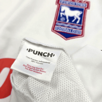 2006/08 Ipswich Town Away Football Shirt (M) Punch - Football Finery - FF301446