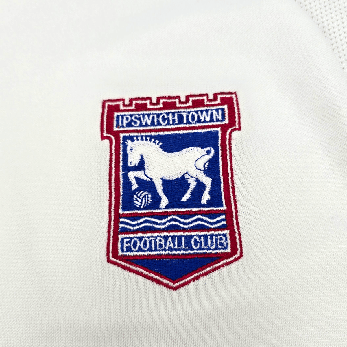 2006/08 Ipswich Town Away Football Shirt (M) Punch - Football Finery - FF301446