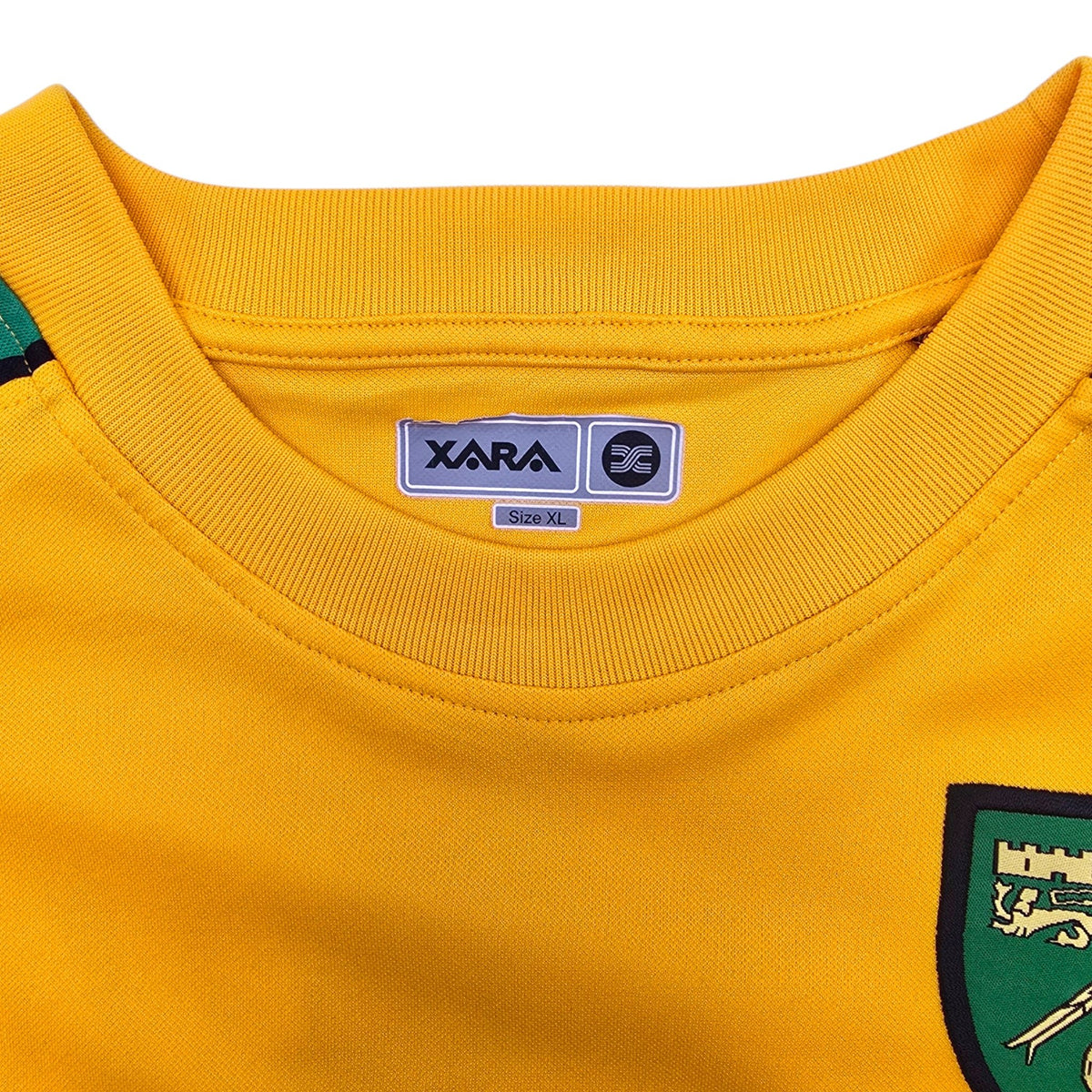 2006/08 Norwich City Home Football Shirt (XL) Xara 6 Huckerby - Football Finery - FF306297