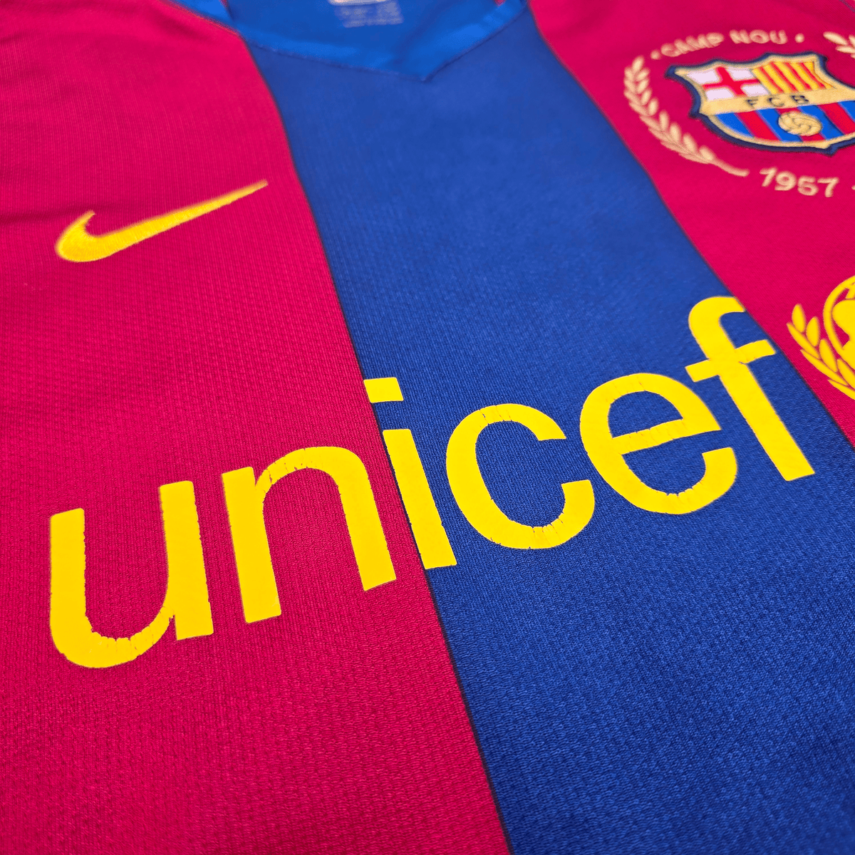 2007/08 Barcelona Home Football Shirt (S) Nike 19 Messi - Football Finery - FF302618