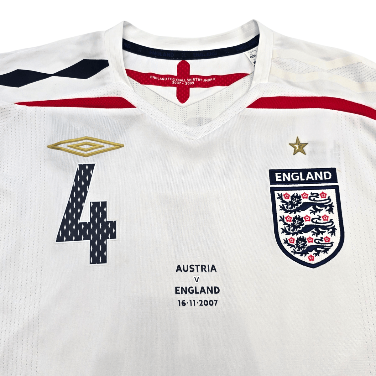 2007/09 England Home Football Shirt (XL) Umbro 4 Gerrard (BNWTs) - Football Finery - FF304123