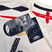 2007/09 England Home Football Shirt (XL) Umbro 4 Gerrard (BNWTs) - Football Finery - FF304123