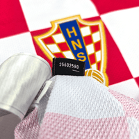 2008/09 Croatia Home Football Shirt (L) Nike 14 Modric - Football Finery - FF301258