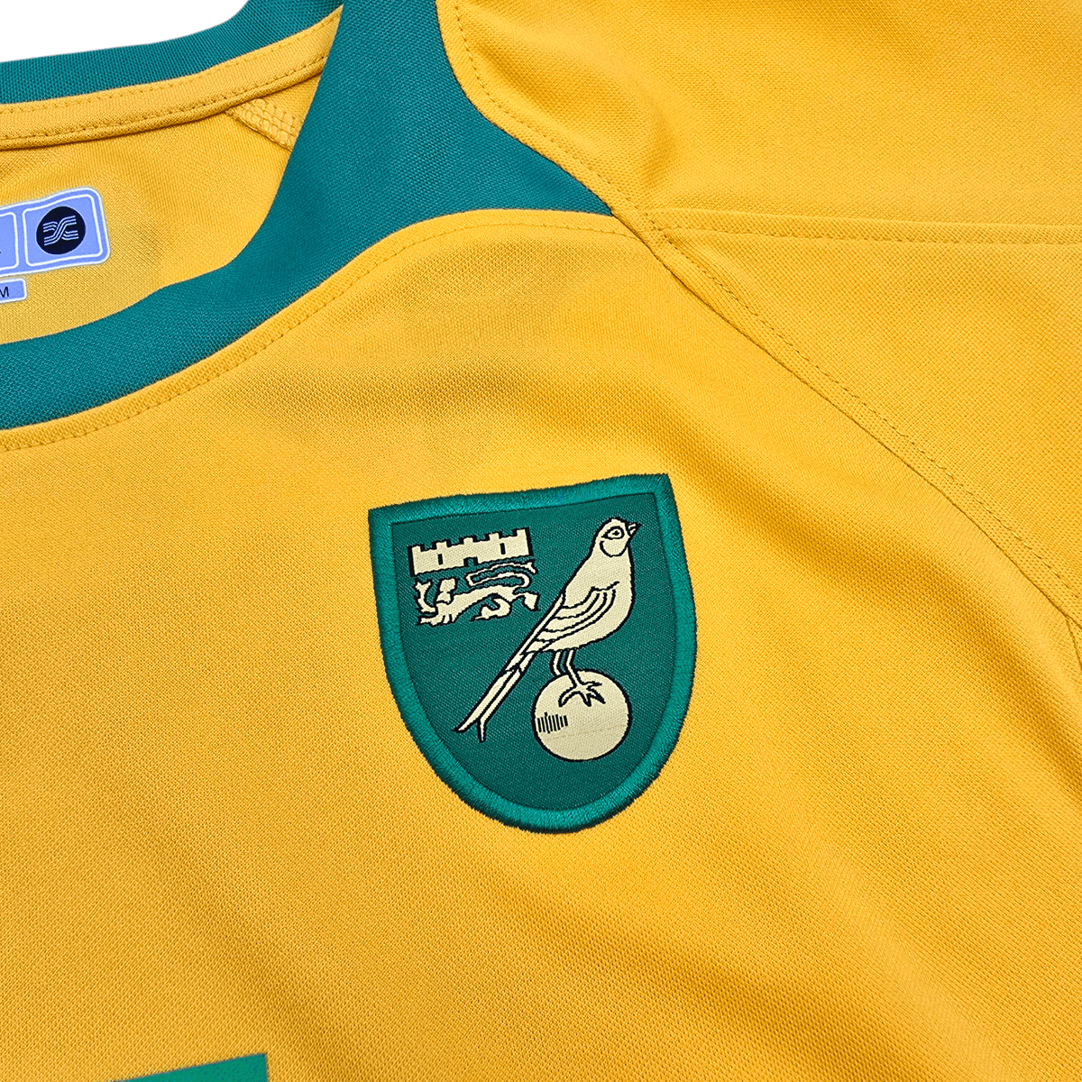 2008/09 Norwich City Home Football Shirt (M) Xara - Football Finery - FF304150