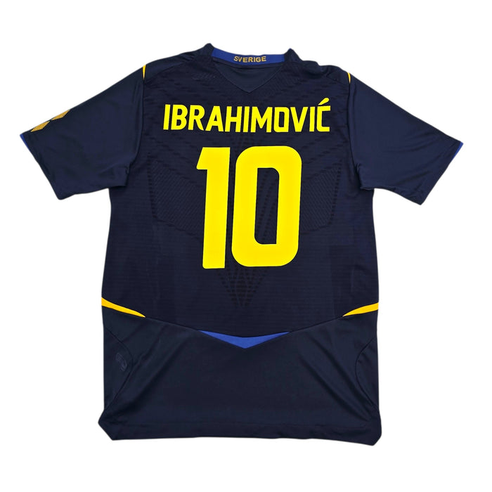 2008/09 Sweden Away Football Shirt (M) Umbro 10 Ibrahimovic - Football Finery - FF305374