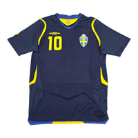 2008/09 Sweden Away Football Shirt (M) Umbro 10 Ibrahimovic - Football Finery - FF305374