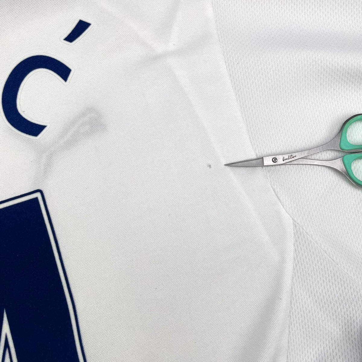 2008/09 Tottenham Hotspur Home Football Shirt (L) Puma 14 Modric - Football Finery - FF301573