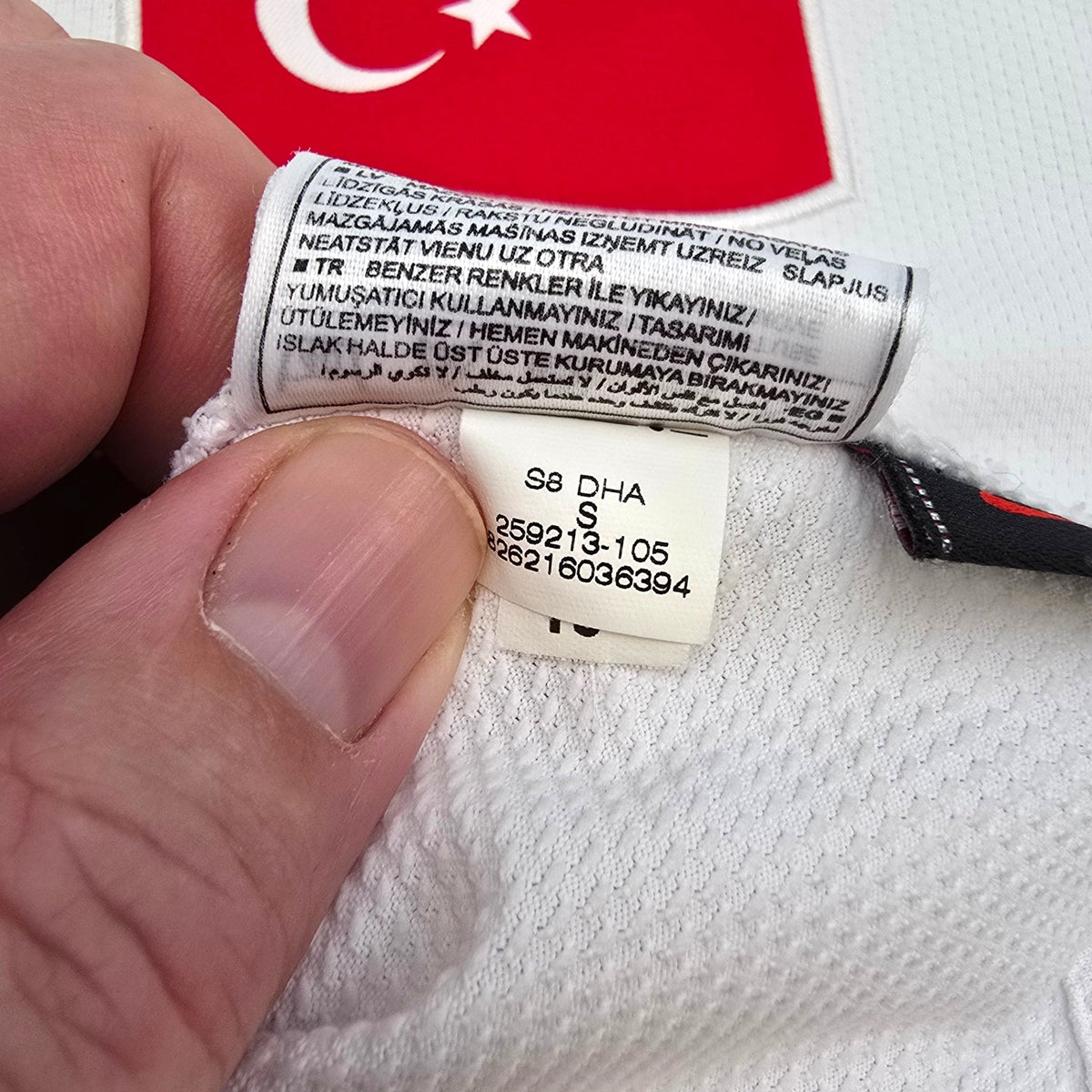 2008/09 Turkey Away Football Shirt (S) Nike - Football Finery - FF304245