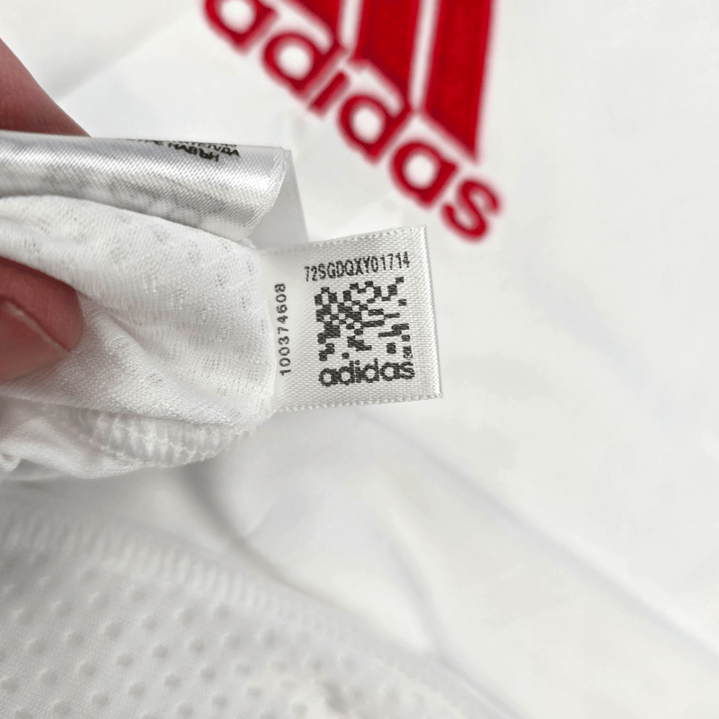 2009/10 Liverpool Third Football Shirt (XL) Adidas 5 - Football Finery - FF301763