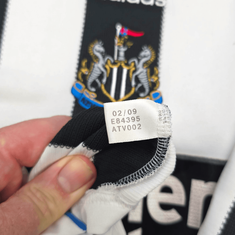 2009/10 Newcastle United Home Football Shirt (XL) Adidas 4 Nolan - Football Finery - FF300864