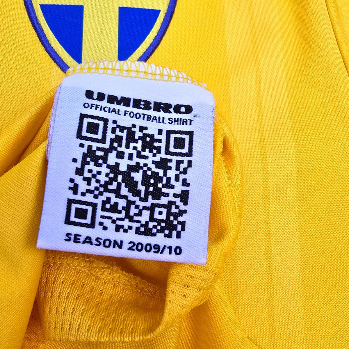 2009/10 Sweden Home Football Shirt (M) Umbro 10 Ibrahimovic - Football Finery - FF305373