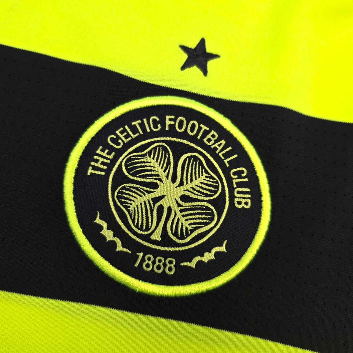 2009/11 Celtic Away Football Shirt (S) Nike - Football Finery - FF304337