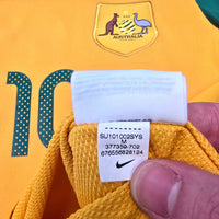 2010/11 Australia Home Football Shirt (M) Nike 10 Kewell - Football Finery - FF305774